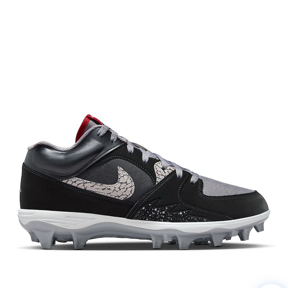 Men’s Nike Black and Gray Sports Cleats with Red Detail worn only once size 11
